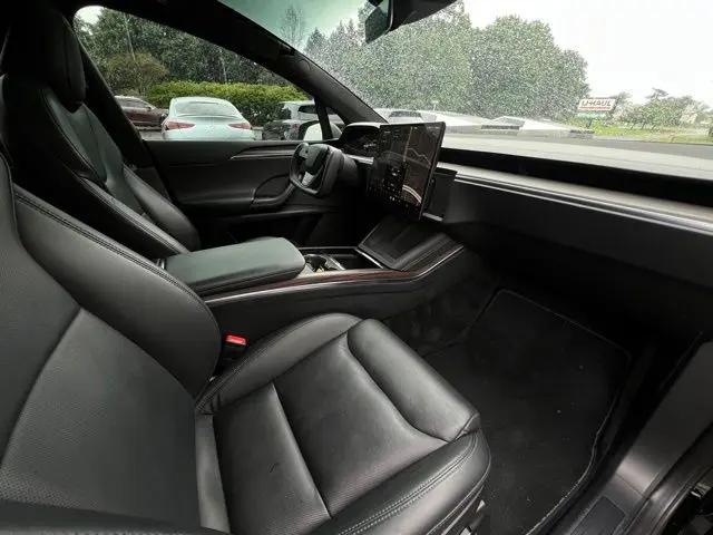2023 Tesla Model X Standard Range