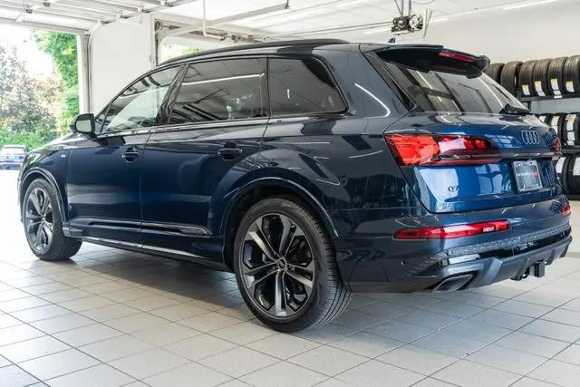 2026 Audi Q7 Prestige TFSI quattro tiptronic