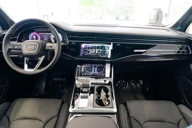 2026 Audi Q7 Prestige TFSI quattro tiptronic