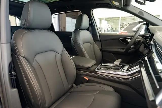 2026 Audi Q7 Prestige TFSI quattro tiptronic