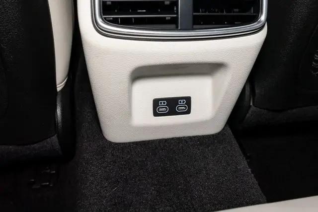 2025 Genesis G70 2.5T AWD
