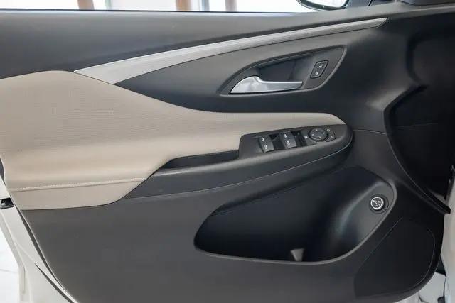 2024 Buick NV Avenir FWD