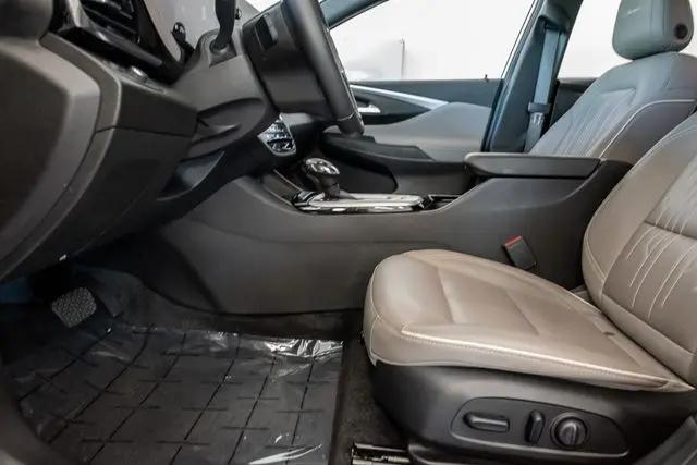2024 Buick NV Avenir FWD