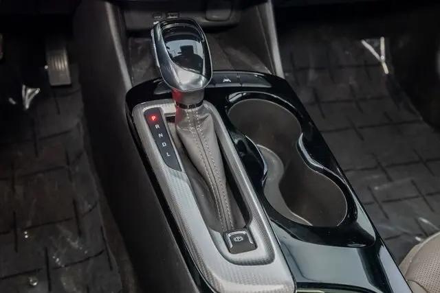 2024 Buick NV Avenir FWD