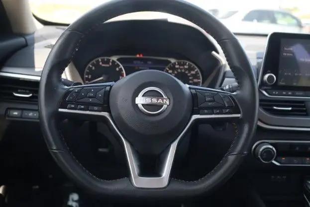2025 Nissan Altima SR FWD