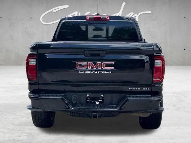 2025 GMC Canyon 4WD Denali