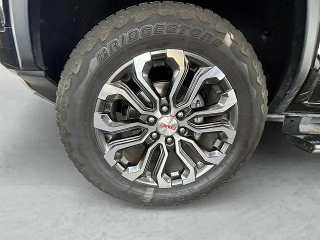 2025 GMC Canyon 4WD Denali