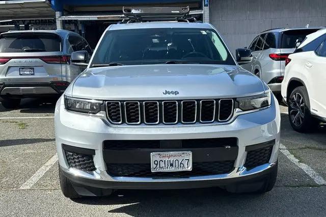 2022 Jeep Grand Cherokee L Laredo 4x4