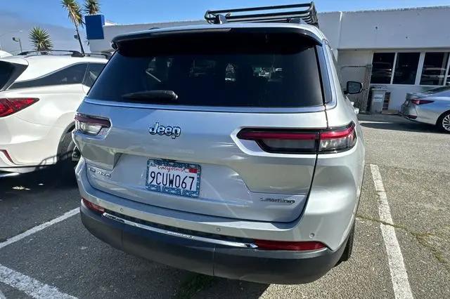 2022 Jeep Grand Cherokee L Laredo 4x4