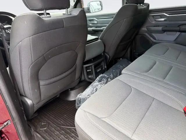 2022 Ram 1500 Big Horn Crew Cab 4x4 5'7" Box