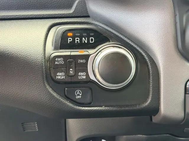 2022 Ram 1500 Big Horn Crew Cab 4x4 5'7" Box
