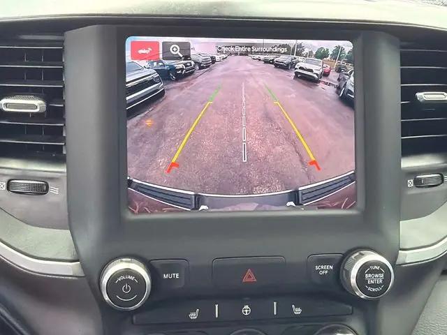 2022 Ram 1500 Big Horn Crew Cab 4x4 5'7" Box