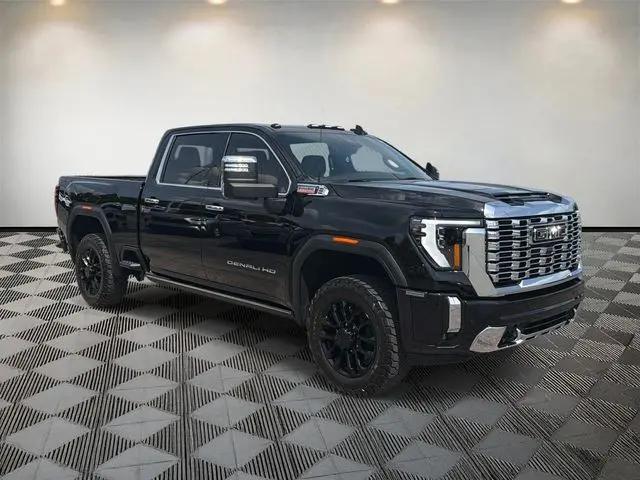 2024 GMC Sierra 2500HD 4WD Crew Cab Standard Bed Denali