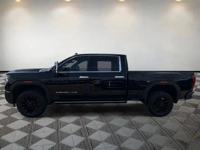 2024 GMC Sierra 2500HD 4WD Crew Cab Standard Bed Denali