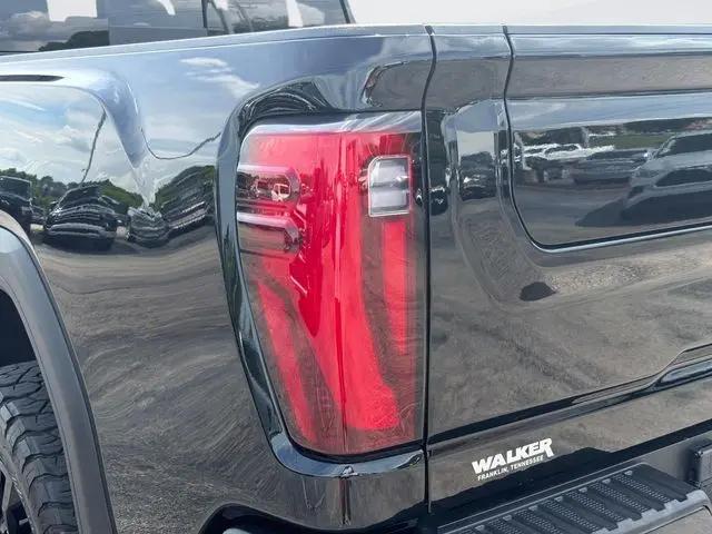 2024 GMC Sierra 2500HD 4WD Crew Cab Standard Bed Denali