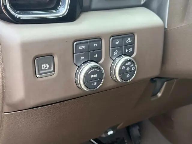 2024 GMC Sierra 2500HD 4WD Crew Cab Standard Bed Denali