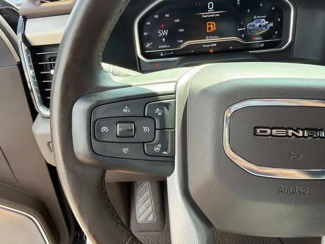 2024 GMC Sierra 2500HD 4WD Crew Cab Standard Bed Denali