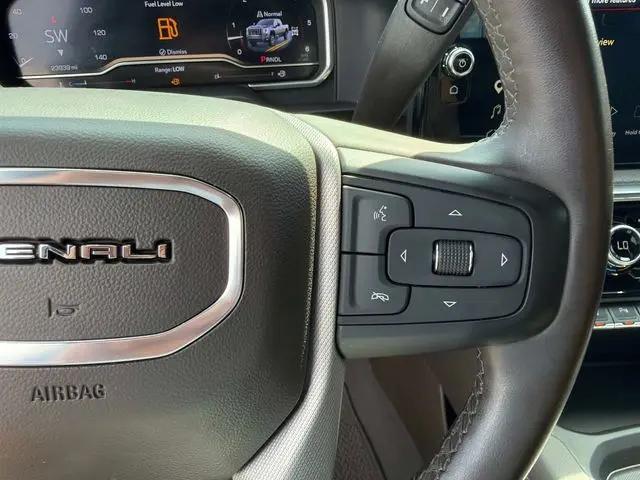 2024 GMC Sierra 2500HD 4WD Crew Cab Standard Bed Denali