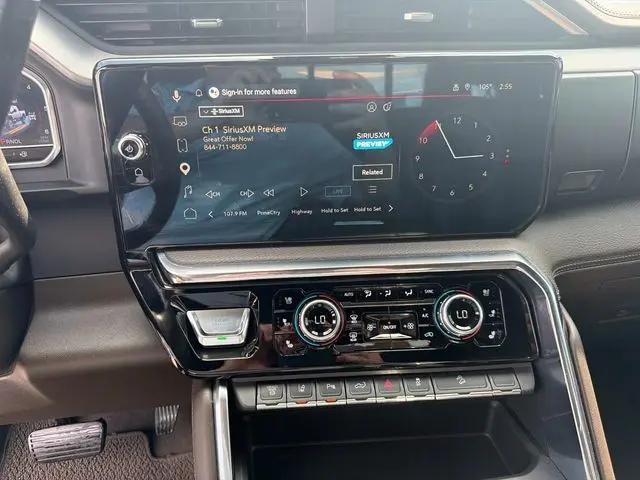 2024 GMC Sierra 2500HD 4WD Crew Cab Standard Bed Denali