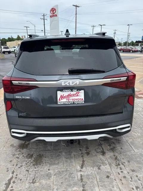 2022 Kia Seltos EX