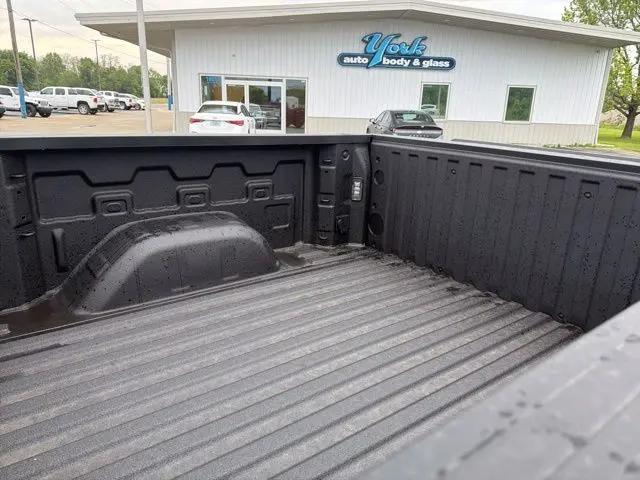 2026 Chevrolet Silverado 1500 4WD Crew Cab Short Bed Custom Trail Boss