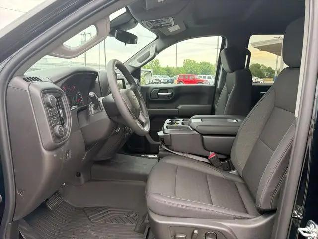 2026 Chevrolet Silverado 1500 4WD Crew Cab Short Bed Custom Trail Boss