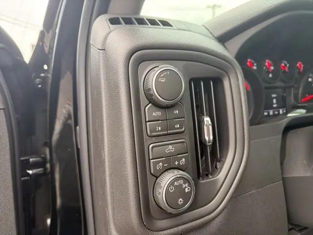2026 Chevrolet Silverado 1500 4WD Crew Cab Short Bed Custom Trail Boss