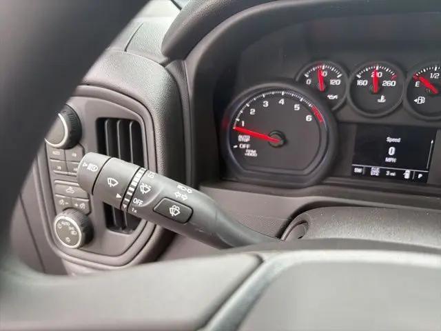 2026 Chevrolet Silverado 1500 4WD Crew Cab Short Bed Custom Trail Boss