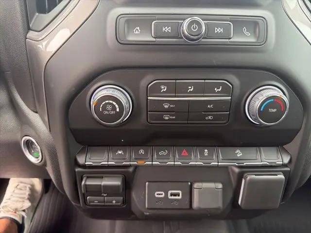 2026 Chevrolet Silverado 1500 4WD Crew Cab Short Bed Custom Trail Boss