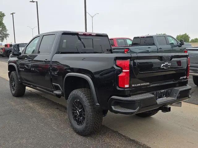 2026 Chevrolet Silverado 2500HD Crew Cab, Standard Bed, XR2, 4WD