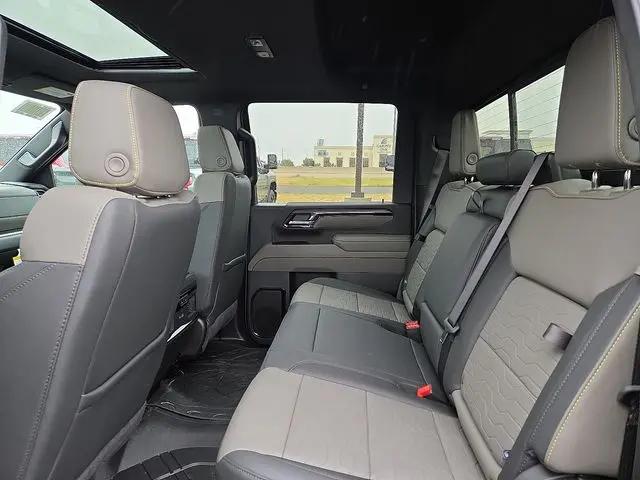 2026 Chevrolet Silverado 2500HD Crew Cab, Standard Bed, XR2, 4WD