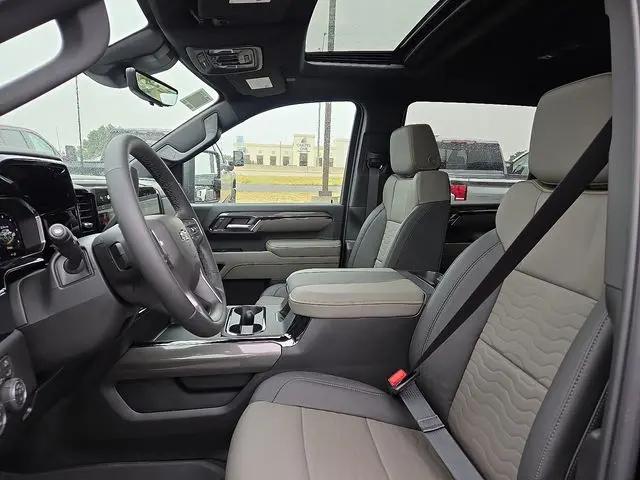 2026 Chevrolet Silverado 2500HD Crew Cab, Standard Bed, XR2, 4WD