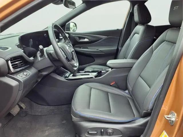 2024 Buick NV Sport Touring FWD