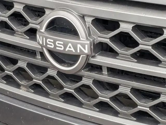 2024 Nissan Frontier Crew Cab SL 4x4