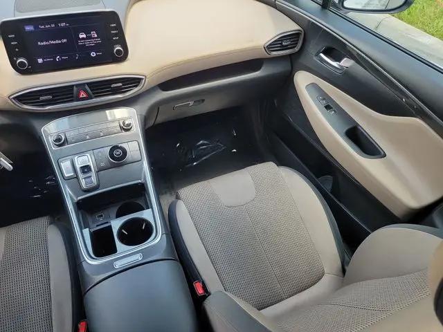 2021 Hyundai Santa Fe SE