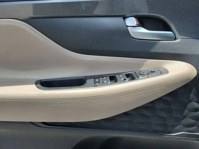 2021 Hyundai Santa Fe SE