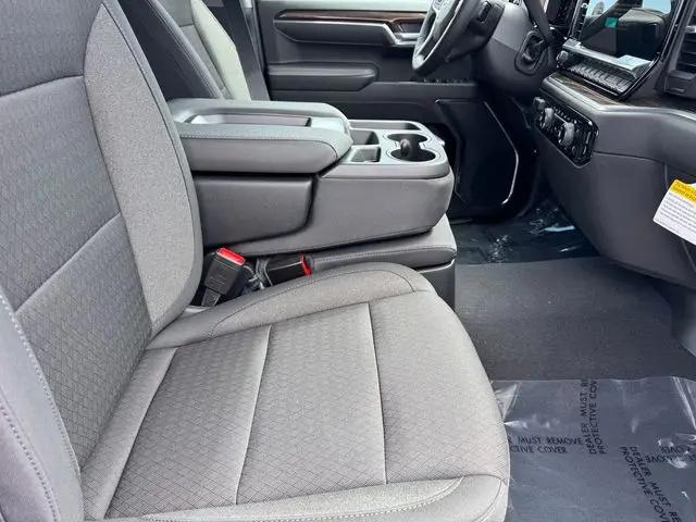 2026 Chevrolet Silverado 1500 2WD Crew Cab Short Bed LT