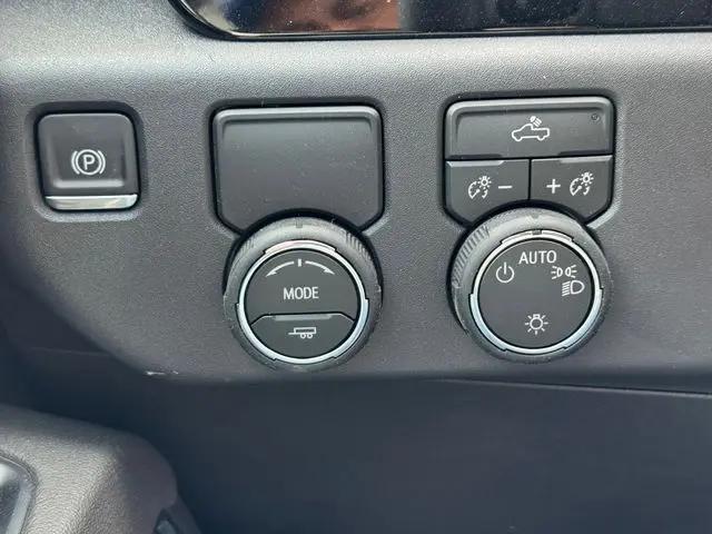 2026 Chevrolet Silverado 1500 2WD Crew Cab Short Bed LT