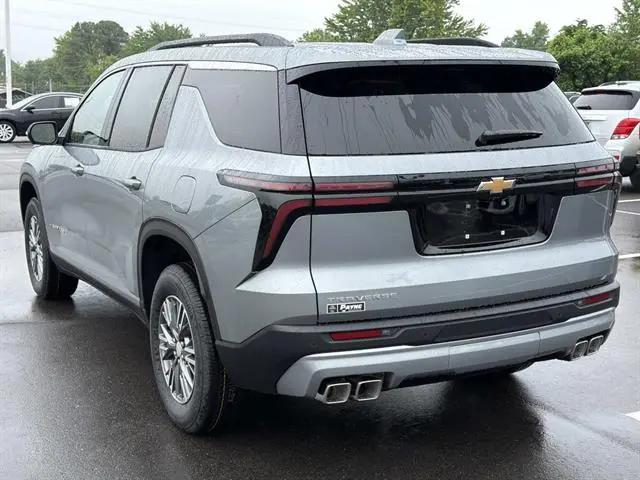 2026 Chevrolet Traverse FWD LT