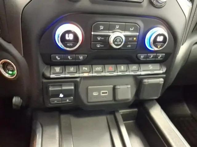 2020 GMC Sierra 2500HD 4WD Crew Cab Standard Bed Denali