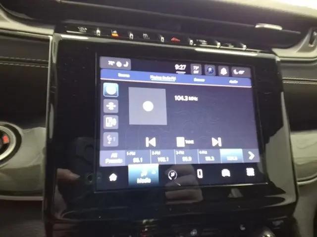 2023 Jeep Grand Cherokee L Altitude 4x2
