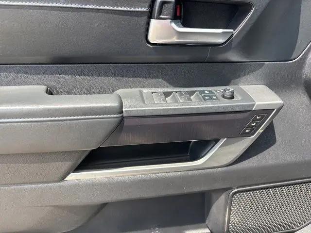 2022 Toyota Tundra Platinum