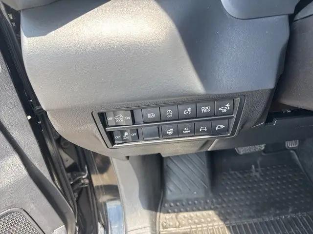 2022 Toyota Tundra Platinum