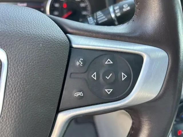 2022 GMC Acadia AWD SLT