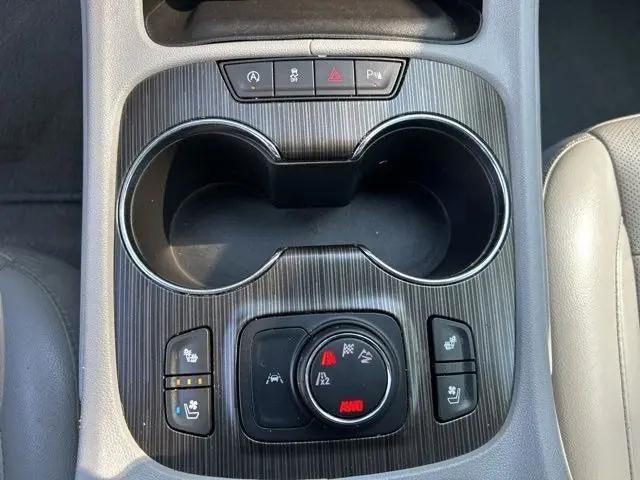 2022 GMC Acadia AWD SLT