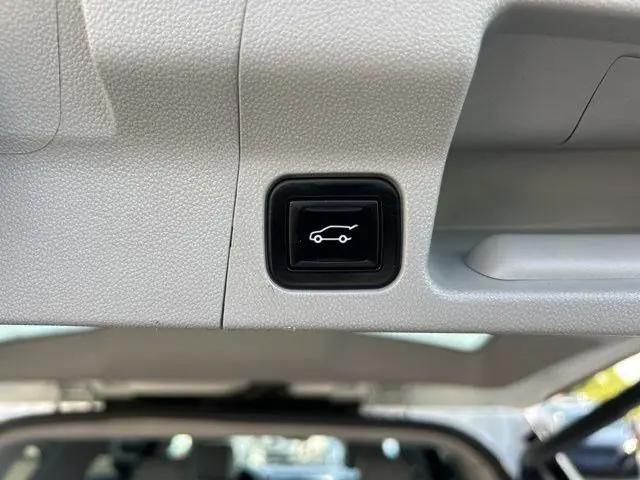 2022 GMC Acadia AWD SLT
