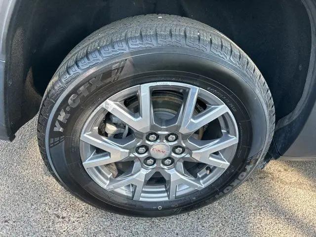 2022 GMC Acadia AWD SLT