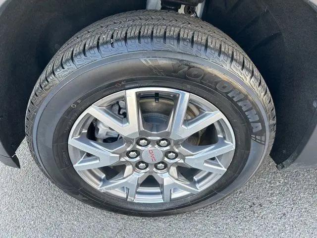 2022 GMC Acadia AWD SLT
