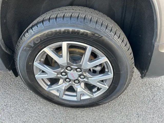 2022 GMC Acadia AWD SLT