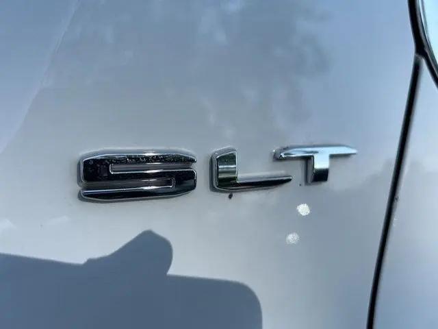 2022 GMC Acadia AWD SLT